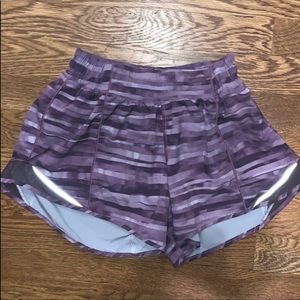 Lululemon Hotty Hot shorts purple stripe 6 Tall